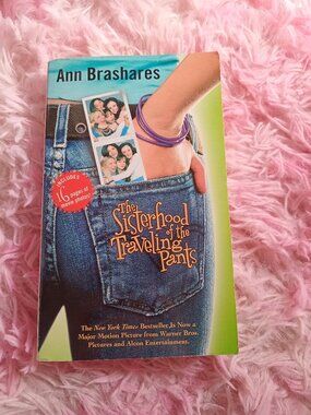 The Sisterhood Of The Travelling Pants Novel